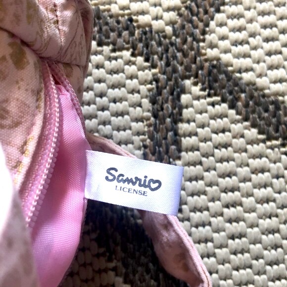 Hello Kitty Pink & Gold Lunch Bag - Picture 8 of 14